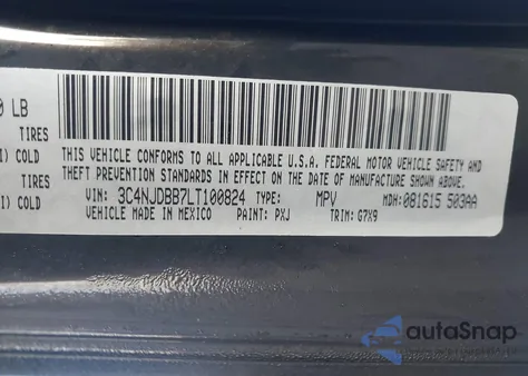 2020 Jeep Compass Latitude 4X4 z USA, uszkodzony, nr VIN 3C4NJDBB7LT100824